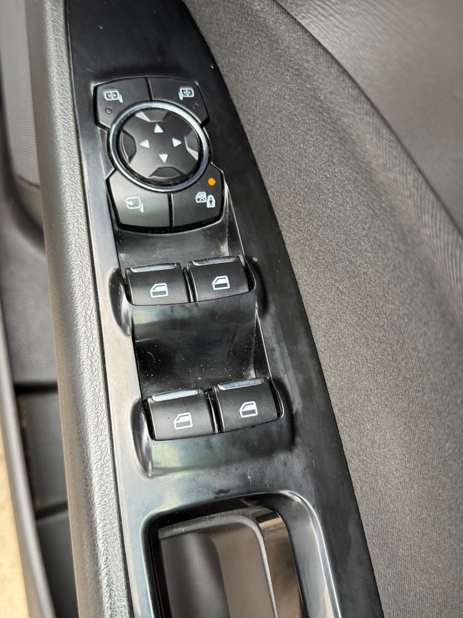 Used Ford Mondeo 2016 for sale - 76542343: Photo 18