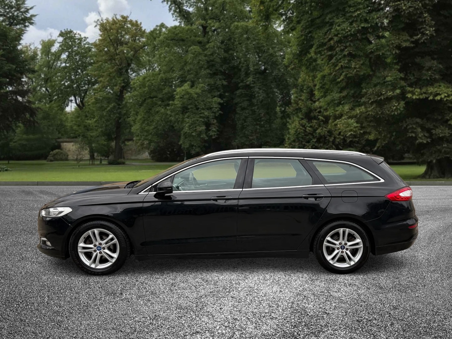 Used Ford Mondeo 2016 for sale - 76542343: Photo 5