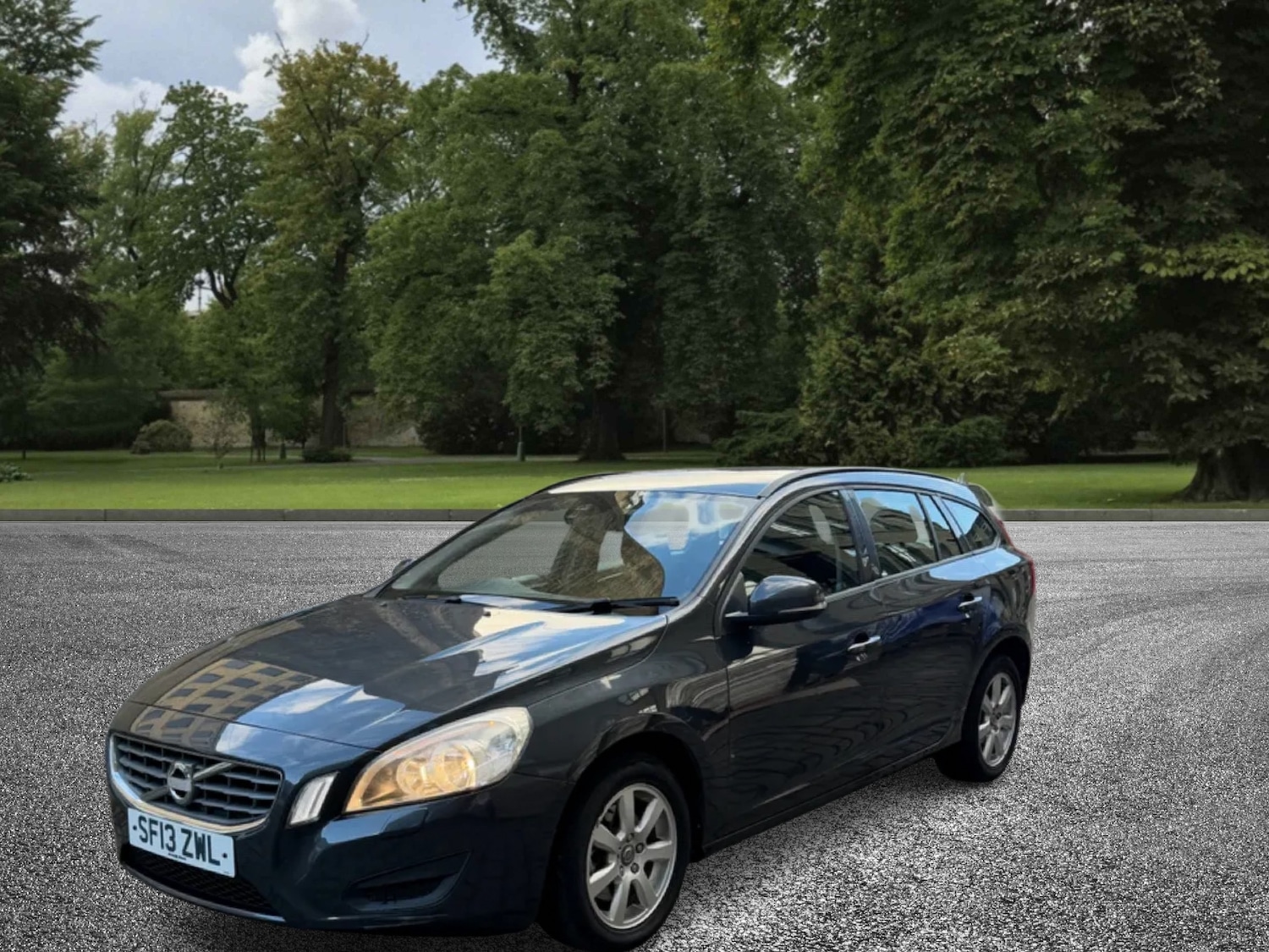 Used Volvo V60 2013 for sale - 76384298: Photo 11