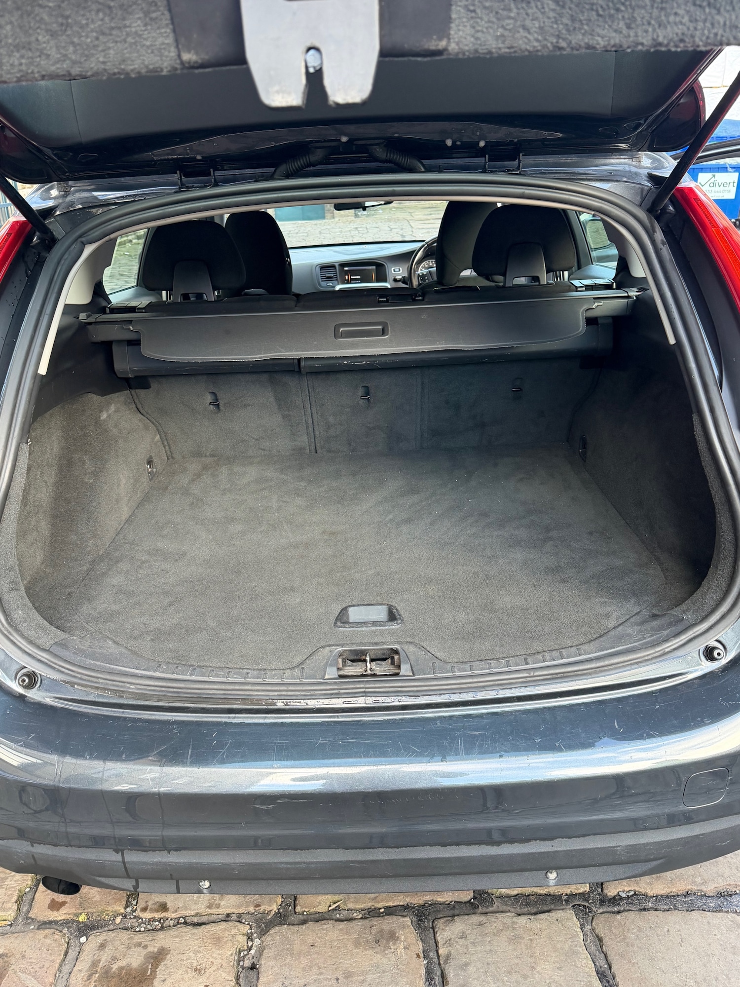 Used Volvo V60 2013 for sale - 76384298: Photo 14