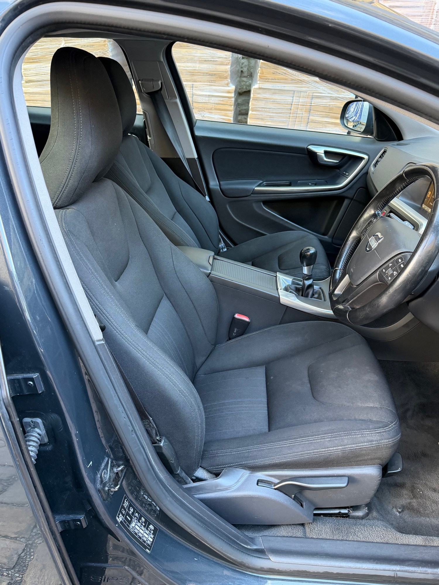 Used Volvo V60 2013 for sale - 76384298: Photo 18