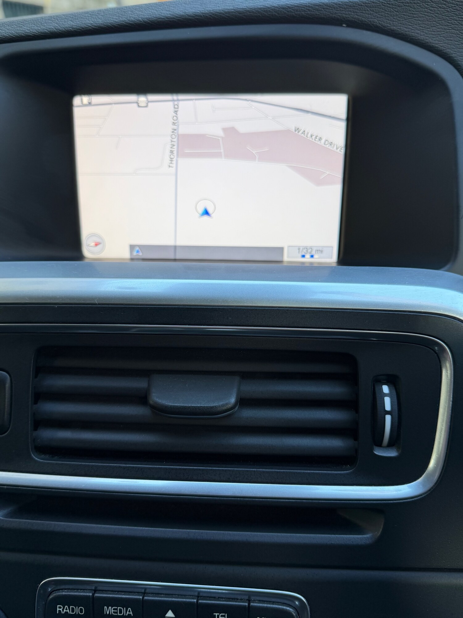 Used Volvo V60 2013 for sale - 76384298: Photo 24