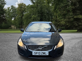 Used Volvo V60 2013 for sale - 76384298: Photo