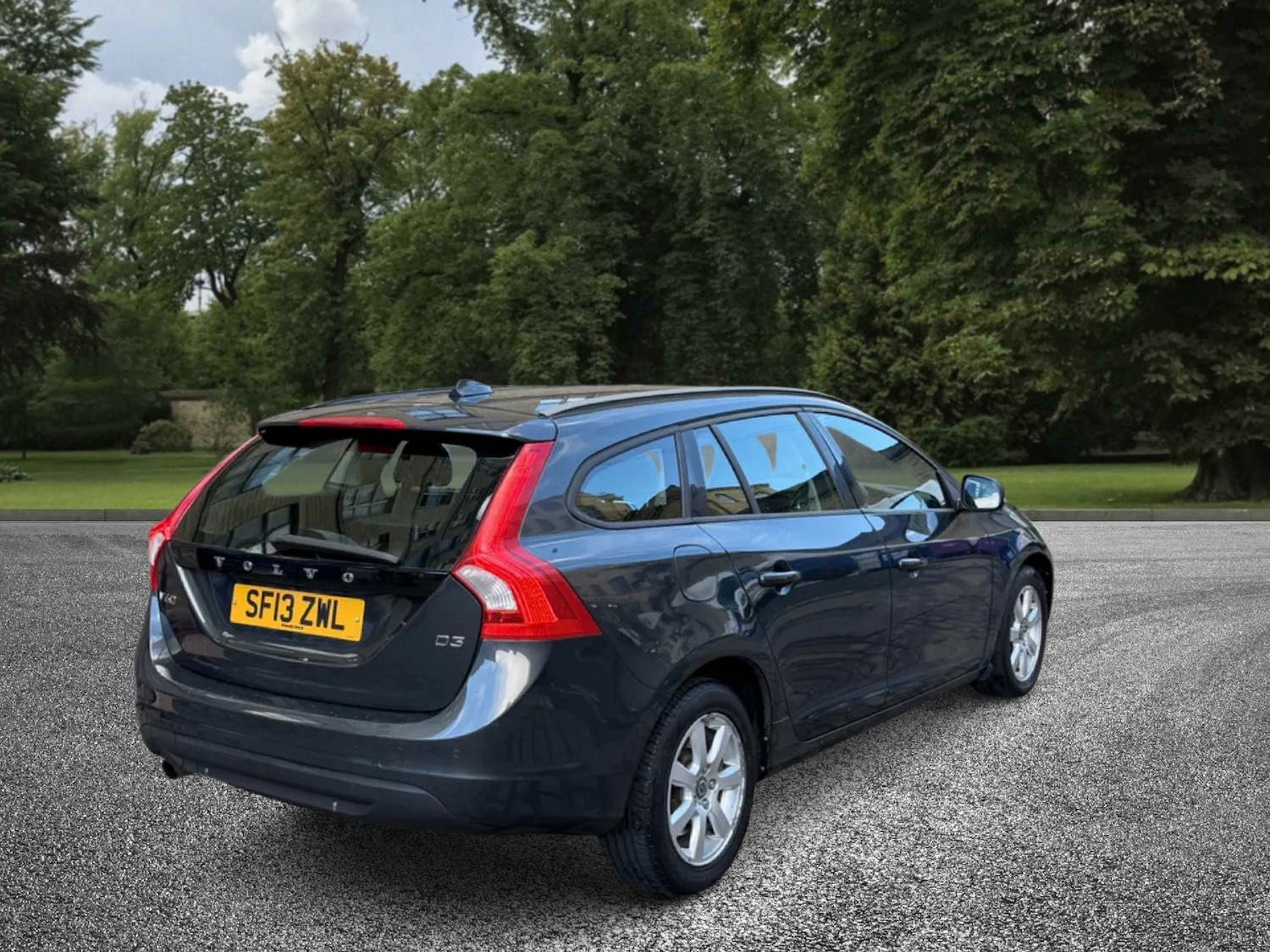 Used Volvo V60 2013 for sale - 76384298: Photo 7