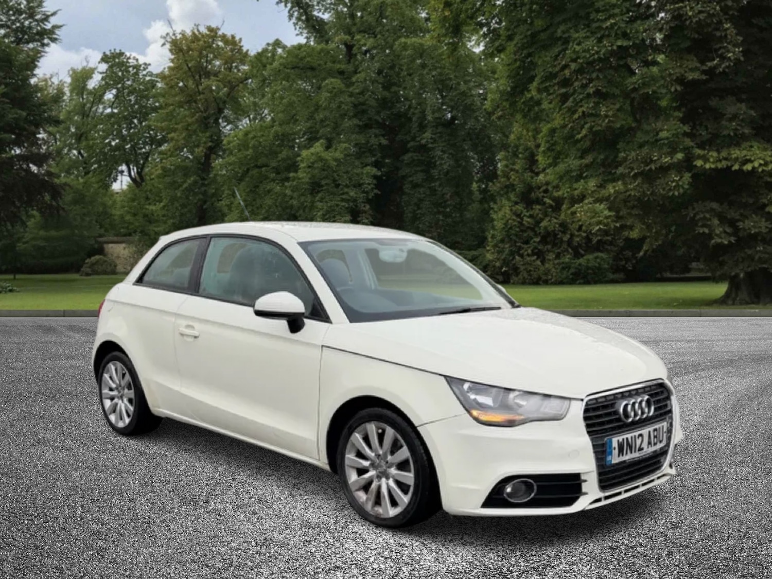 Used Audi A1 2012 for sale - 76652287: Photo 2