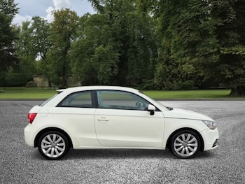 Used Audi A1 2012 for sale - 76652287: Photo