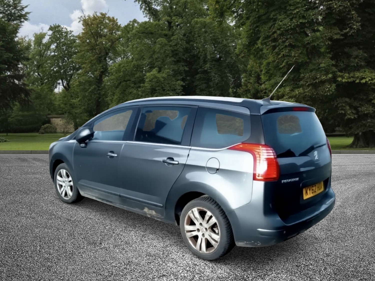 Used Peugeot 5008 2012 for sale - 78094754: Photo 3