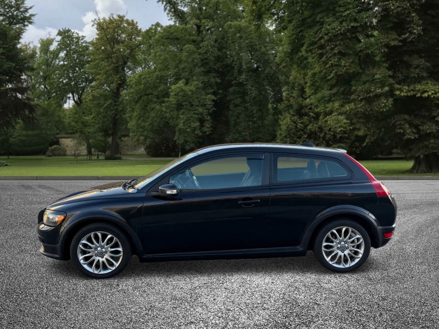 Used Volvo C30 2007 for sale - 76777873: Photo 4