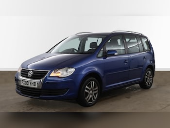 Used Volkswagen Touran 2009 for sale - 77170402: Photo