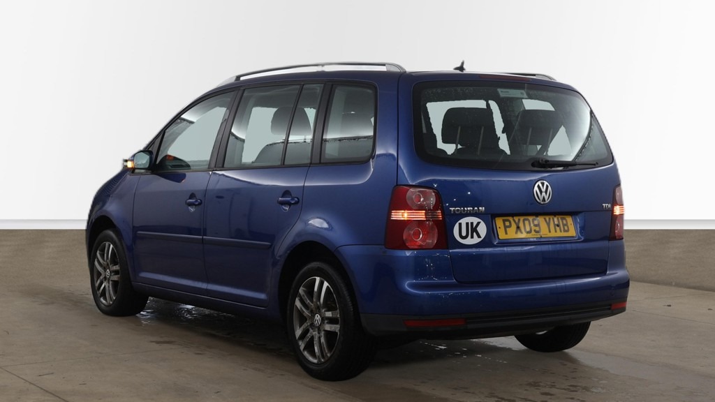 Used Volkswagen Touran 2009 for sale - 77170402: Photo 4