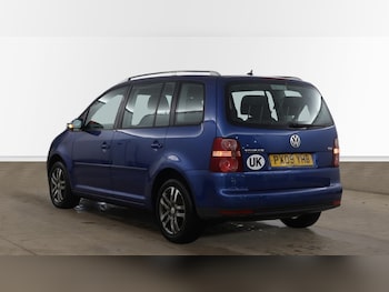 Used Volkswagen Touran 2009 for sale - 77170402: Photo