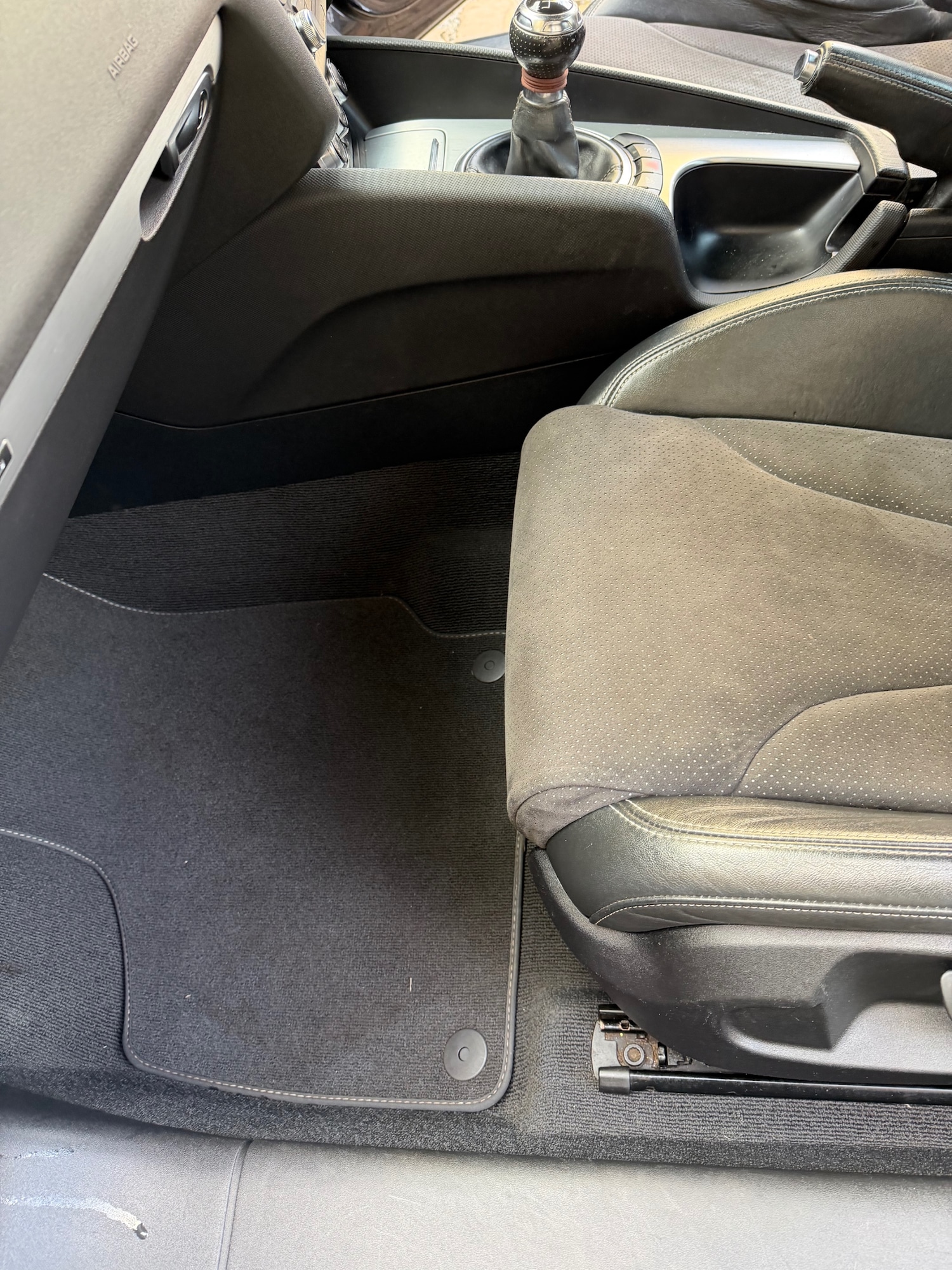 Used Audi TT 2010 for sale - 76464326: Photo 13