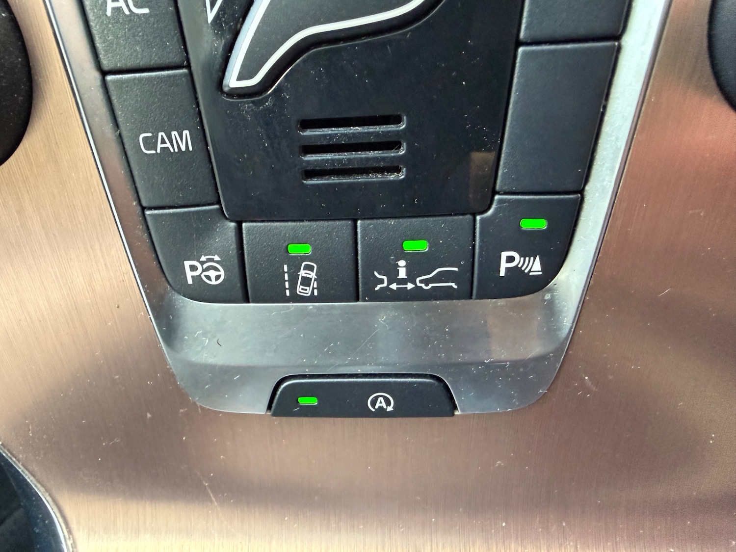 Used Volvo V40 2013 for sale - 76532312: Photo 12