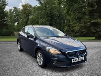 Used Volvo V40 2013 for sale - 76532312: Photo