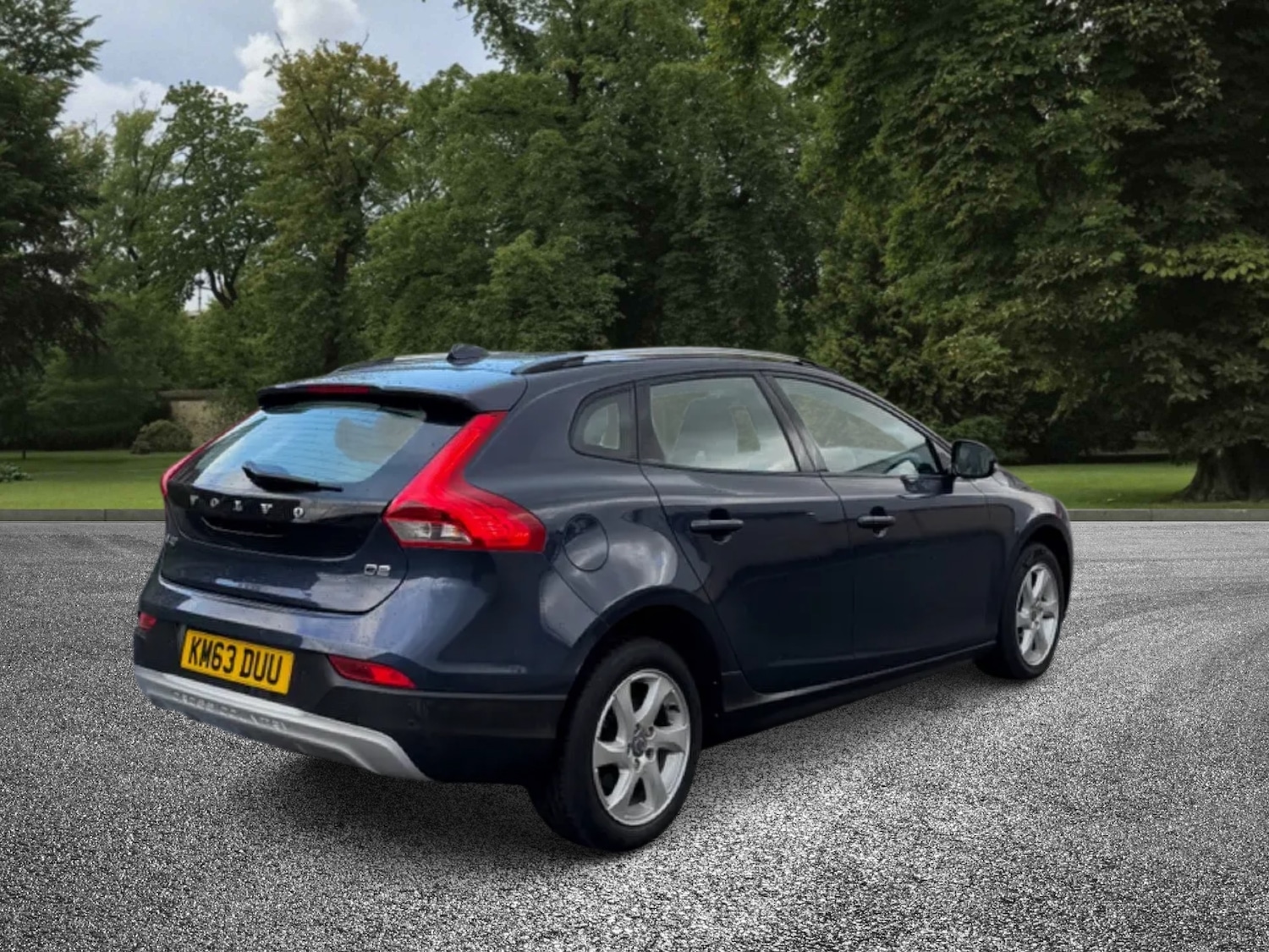 Used Volvo V40 2013 for sale - 76532312: Photo 7