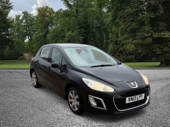 Used Peugeot 308 2013 for sale - 77637088: Photo
