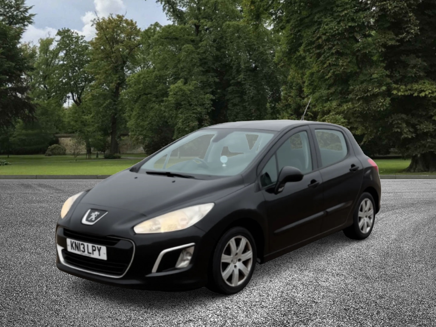 Used Peugeot 308 2013 for sale - 77637088: Photo 5