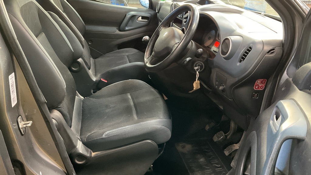 Used Peugeot Partner Tepee 2009 for sale - 77168763: Photo 9