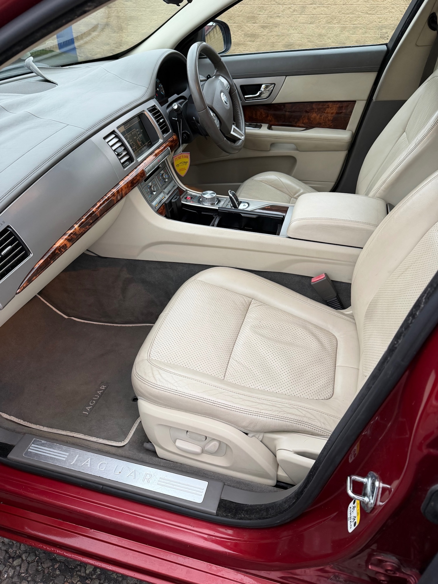 Used Jaguar XF 2009 for sale - 77046473: Photo 14