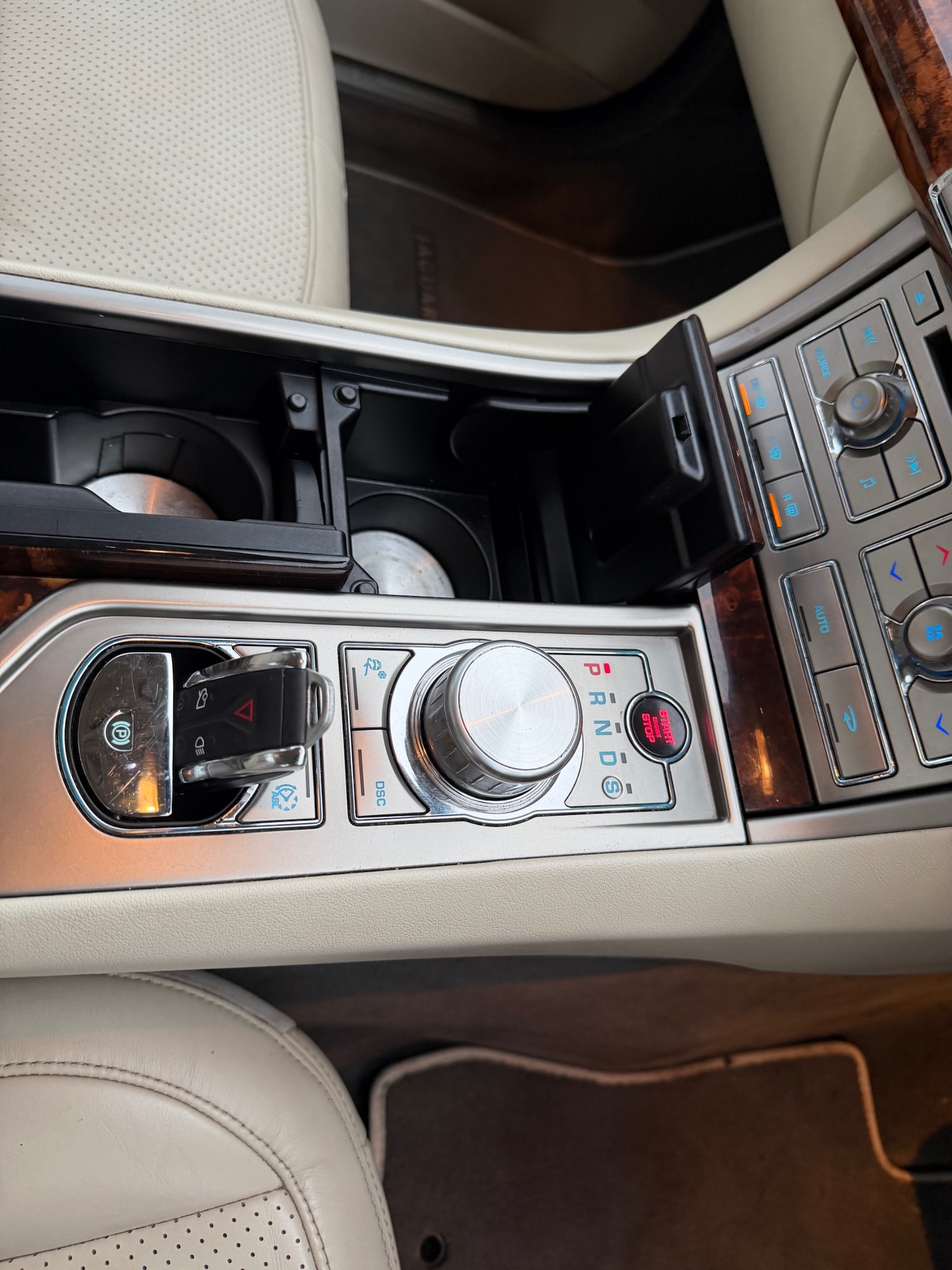 Used Jaguar XF 2009 for sale - 77046473: Photo 21