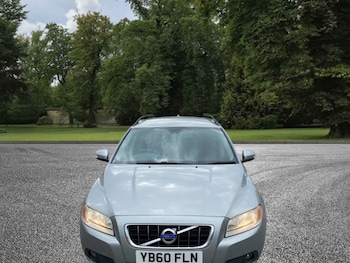 Used Volvo V70 2011 for sale - 75500244: Photo