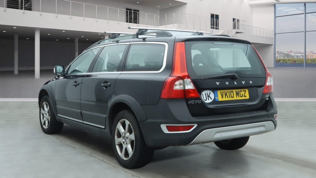 Used Volvo XC70 2010 for sale - 77327181: Photo 3