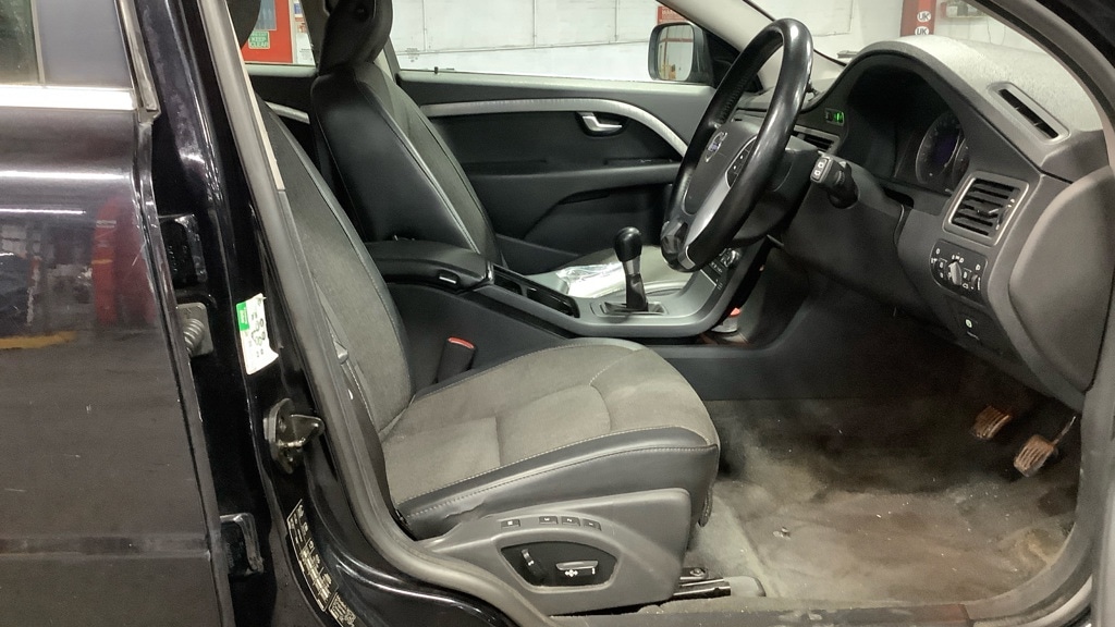 Used Volvo XC70 2010 for sale - 77327181: Photo 9