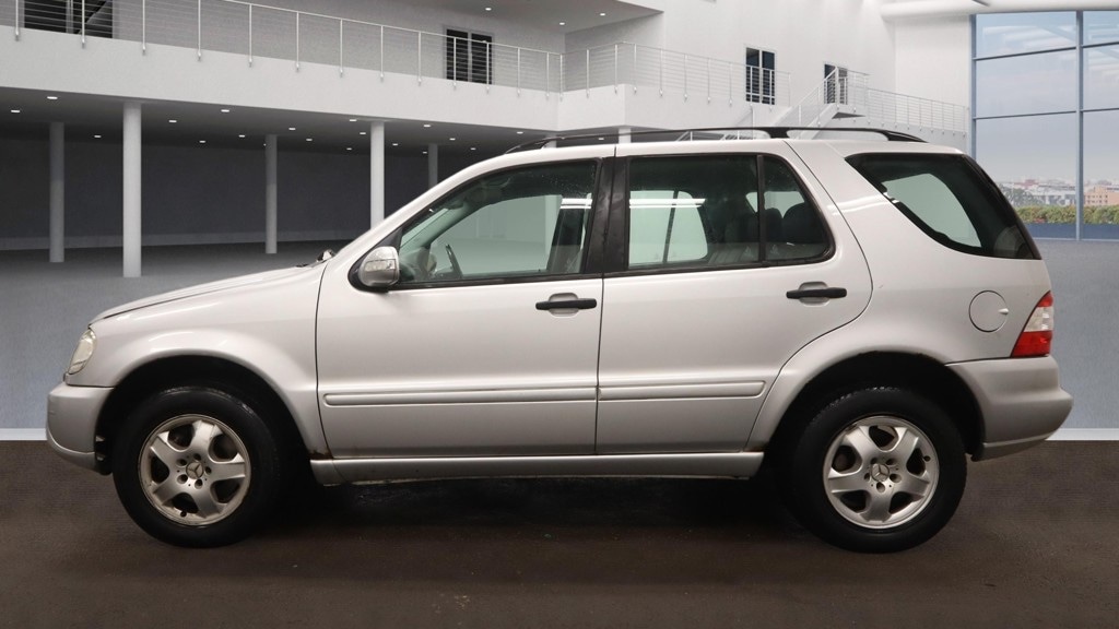 Used Mercedes-Benz M Class 2005 for sale - 77253541: Photo 6