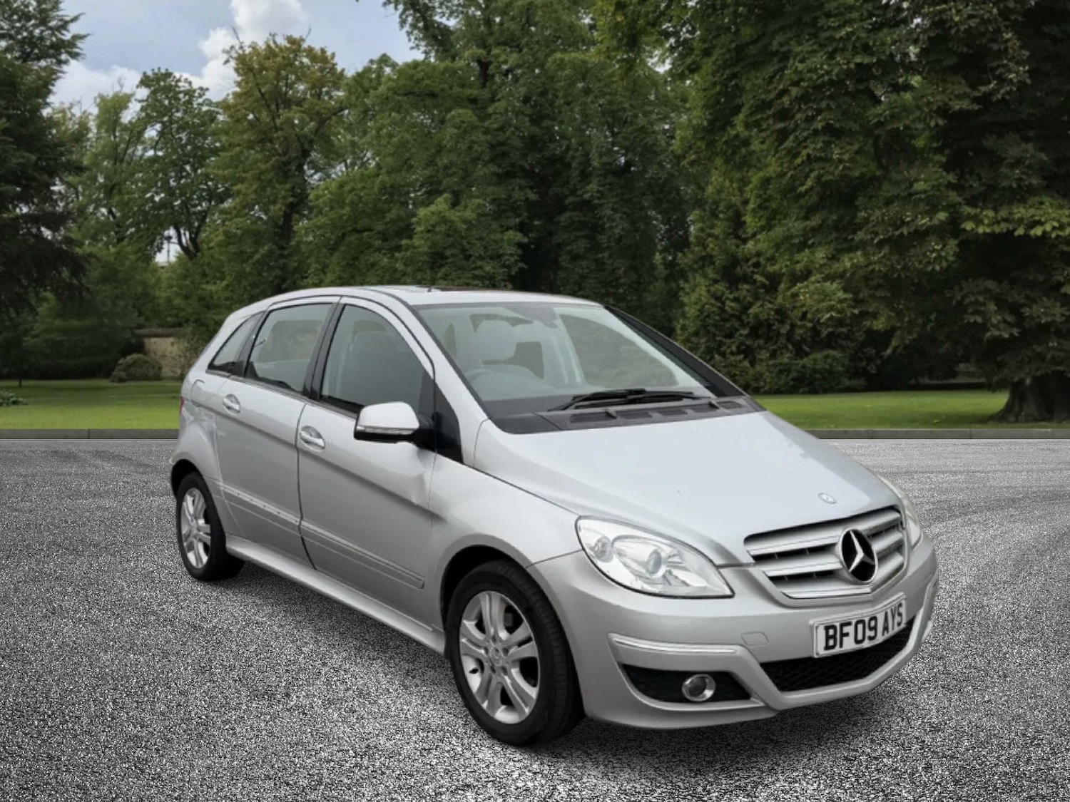 Used Mercedes-Benz B Class 2009 for sale - 76464477: Photo 1