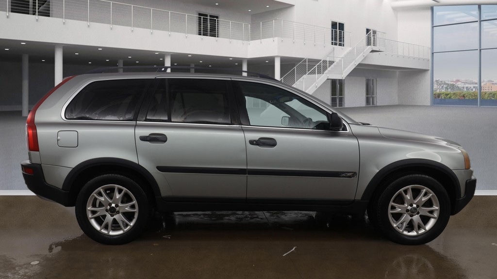 Used Volvo XC90 2005 for sale - 77251539: Photo 5