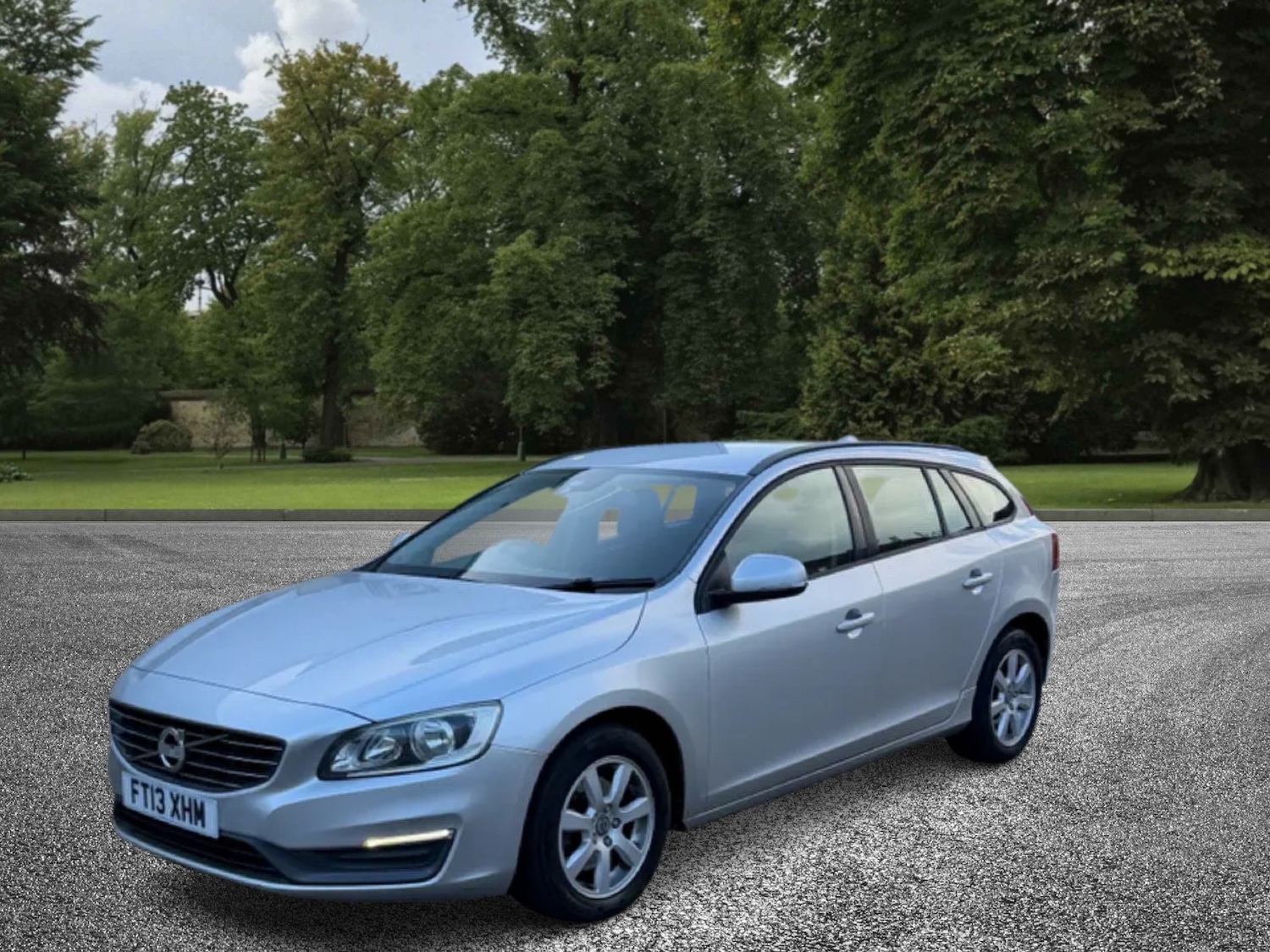Used Volvo V60 2013 for sale - 76464406: Photo 3