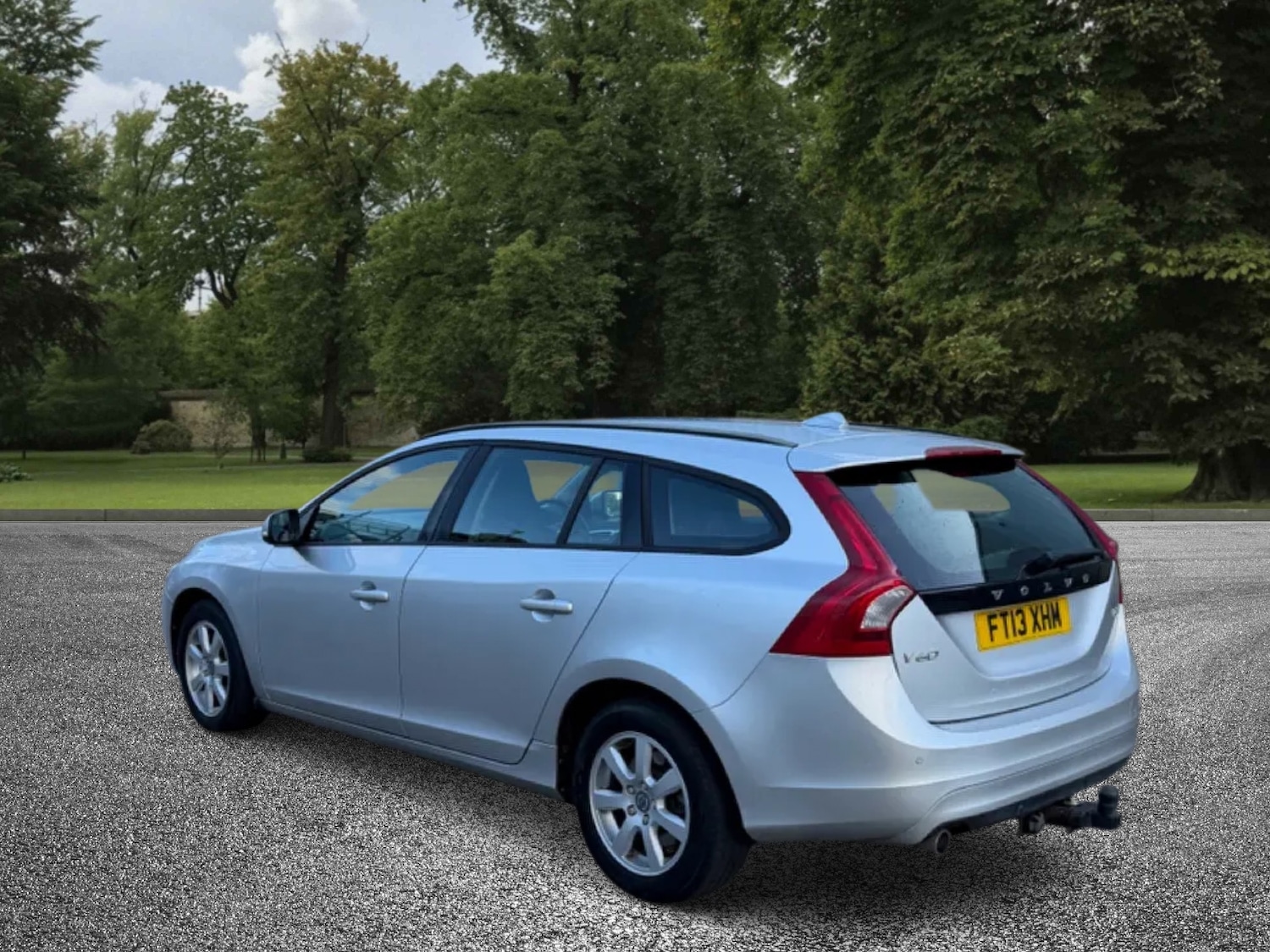 Used Volvo V60 2013 for sale - 76464406: Photo 5