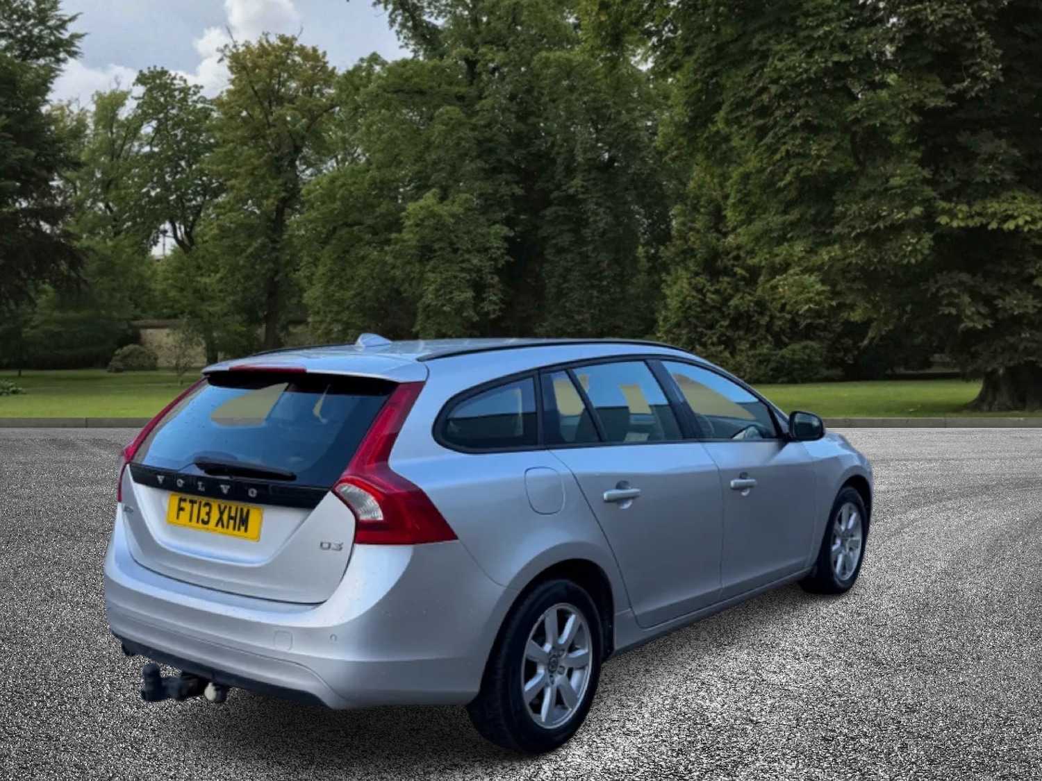 Used Volvo V60 2013 for sale - 76464406: Photo 8
