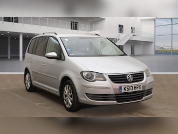 Used Volkswagen Touran 2010 for sale - 75468342: Photo