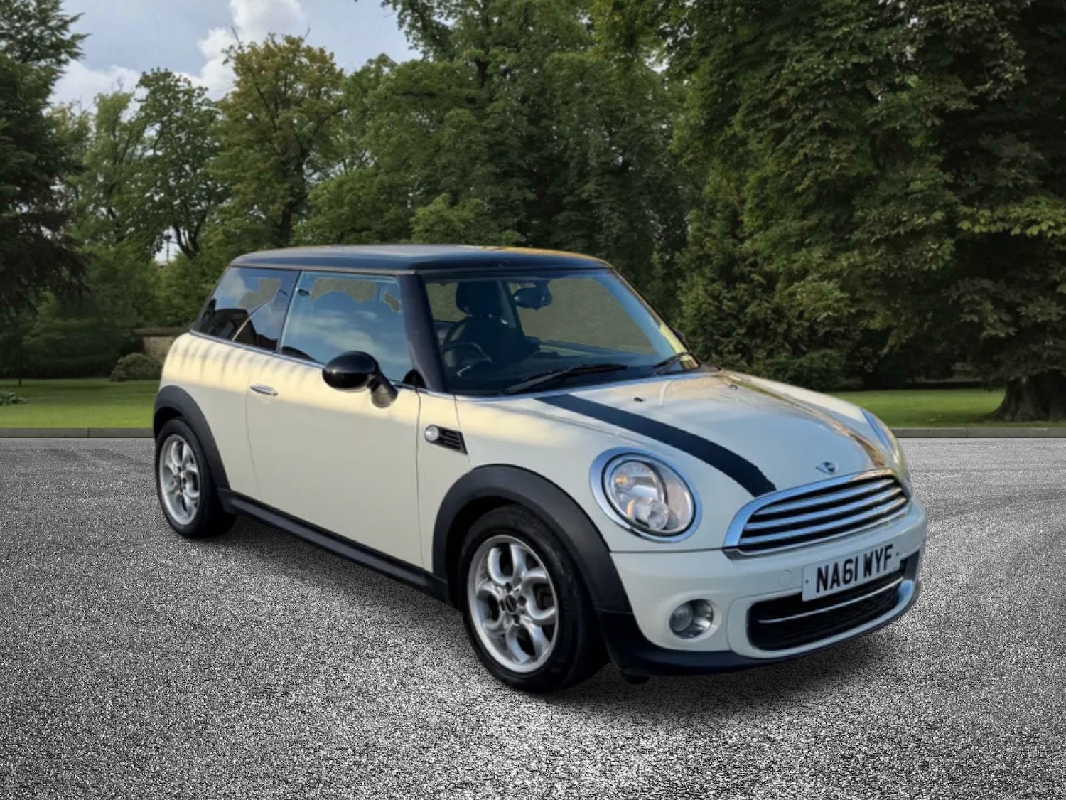 Used MINI Hatch 2011 for sale - 76778102: Photo 1