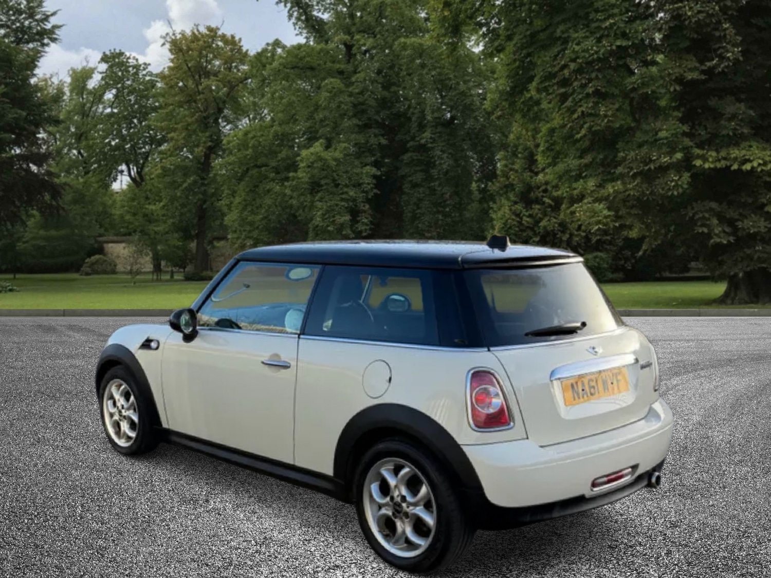 Used MINI Hatch 2011 for sale - 76778102: Photo 5