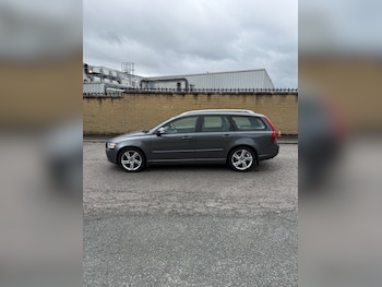 Used Volvo V50 2012 for sale - 78791837: Photo