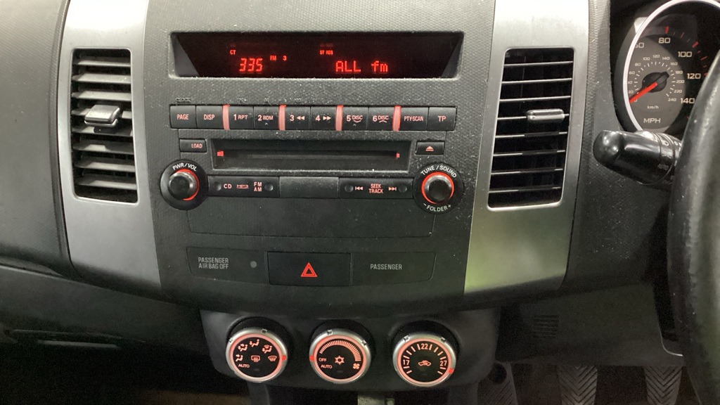 Used Mitsubishi Outlander 2009 for sale - 76566391: Photo 10