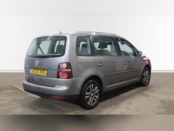 Used Volkswagen Touran 2008 for sale - 77047483: Photo