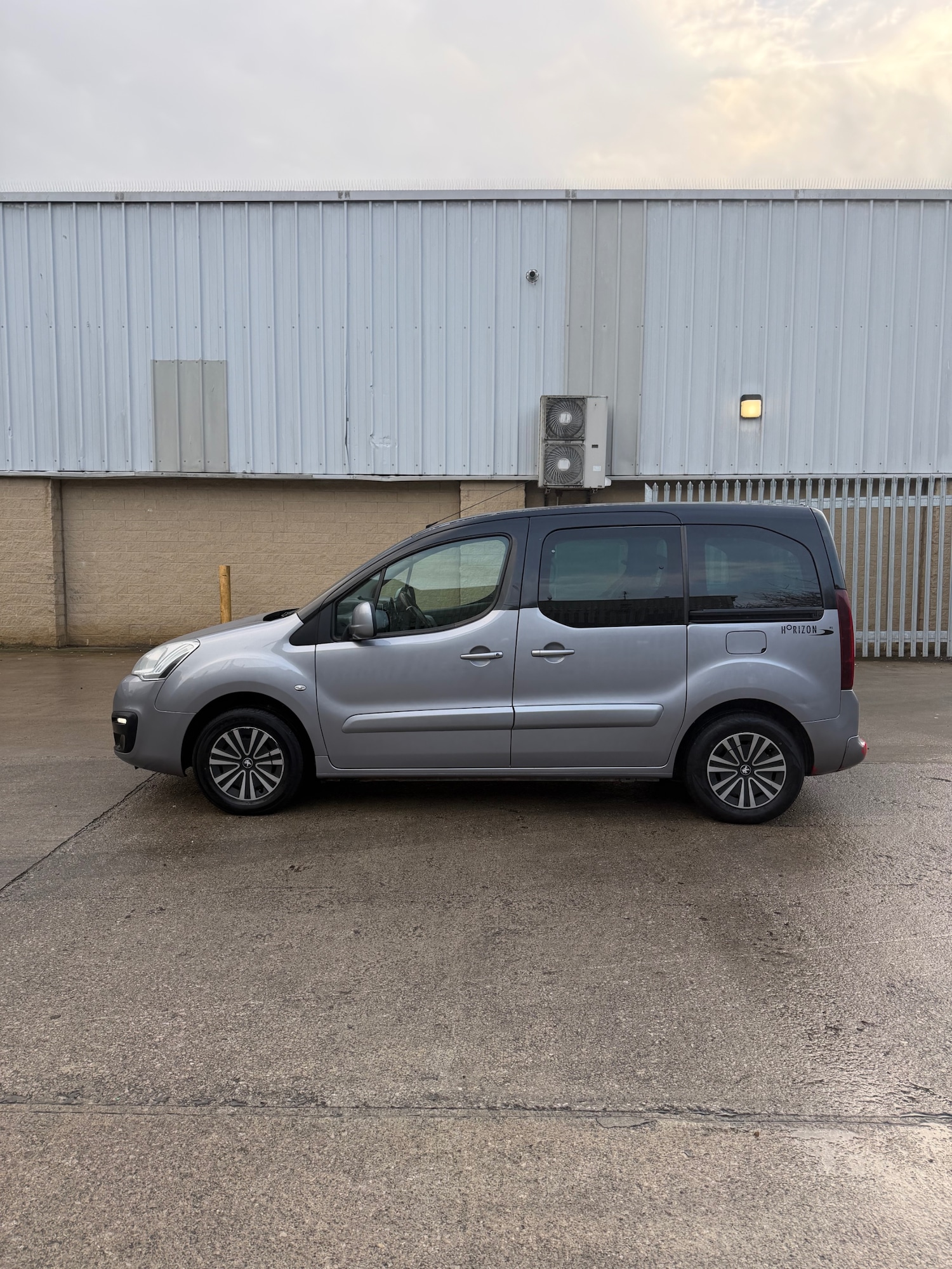 Used Peugeot Partner Tepee 2017 for sale - 76778091: Photo 8