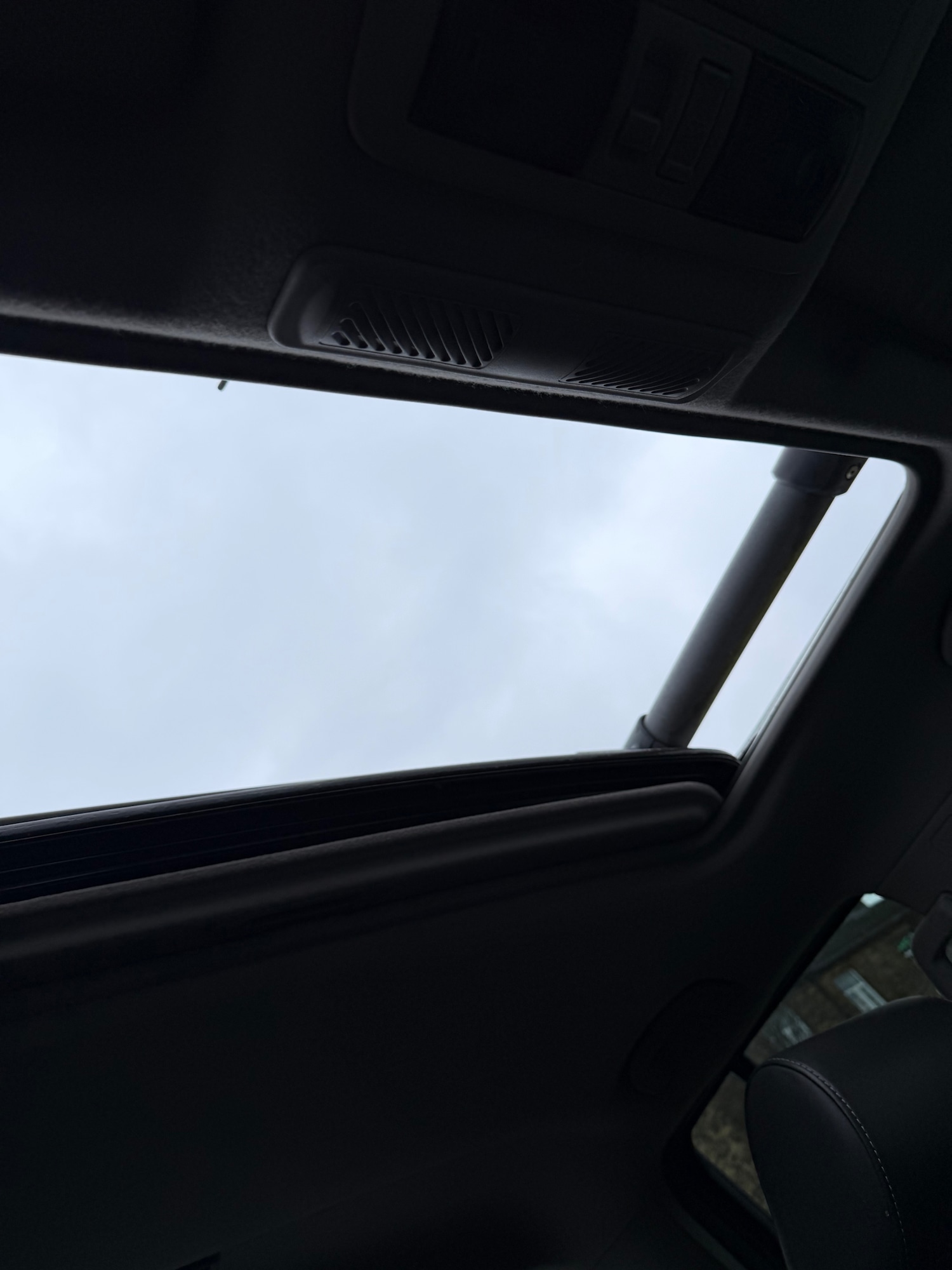 Used Nissan Navara 2011 for sale - 77046475: Photo 22