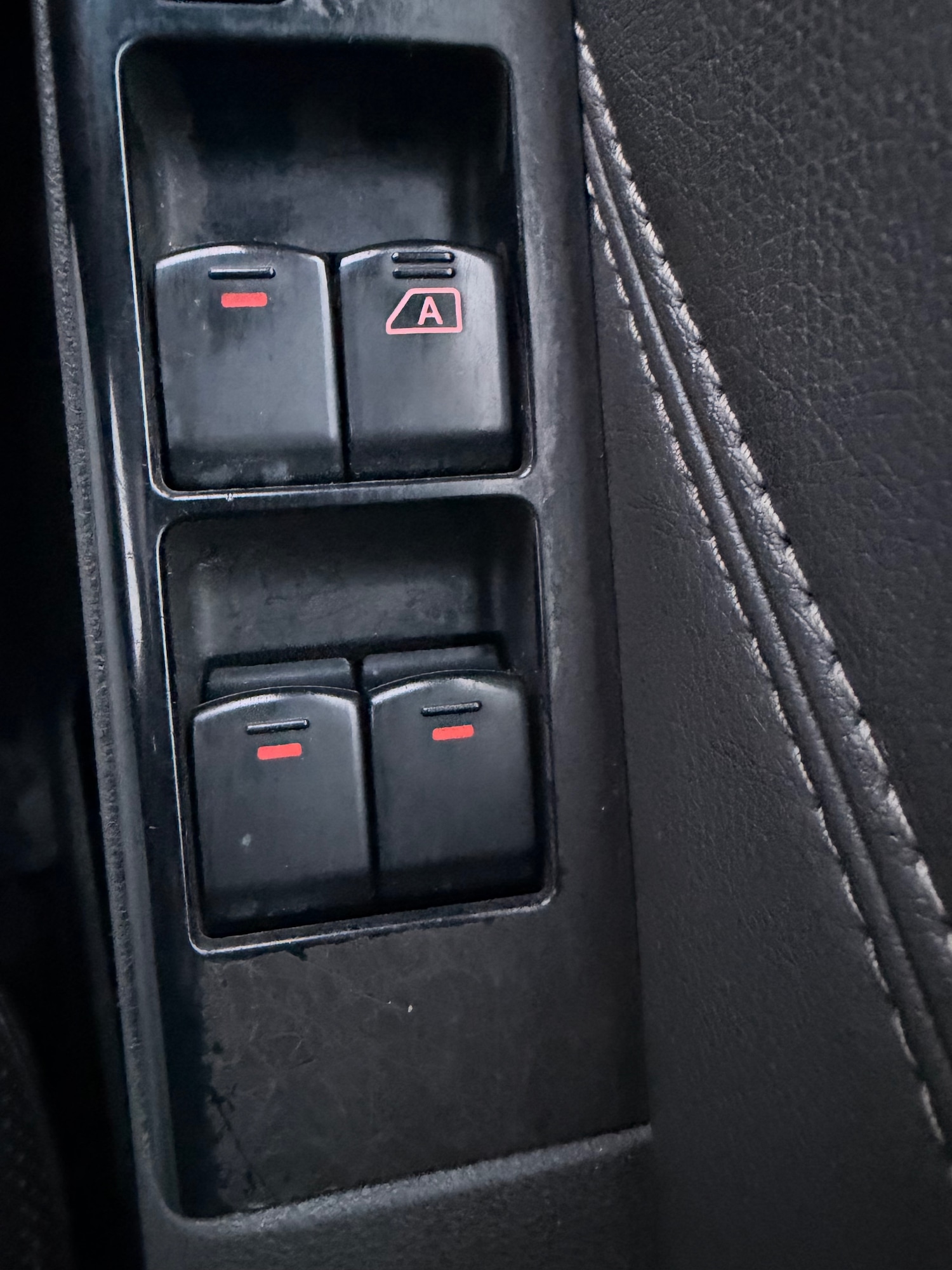 Used Nissan Navara 2011 for sale - 77046475: Photo 24