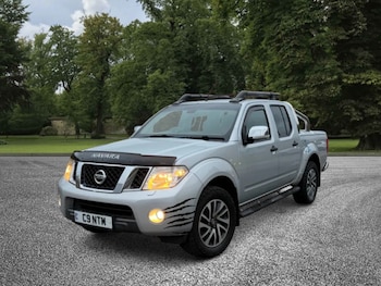 Used Nissan Navara 2011 for sale - 77046475: Photo