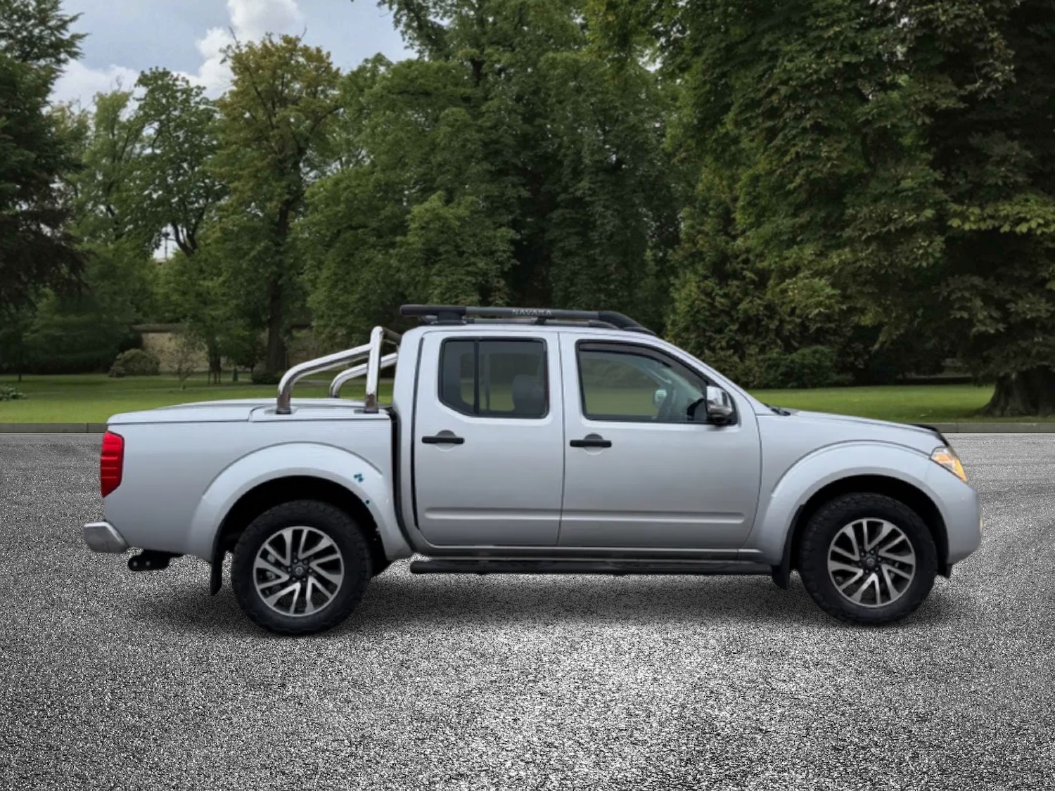 Used Nissan Navara 2011 for sale - 77046475: Photo 5