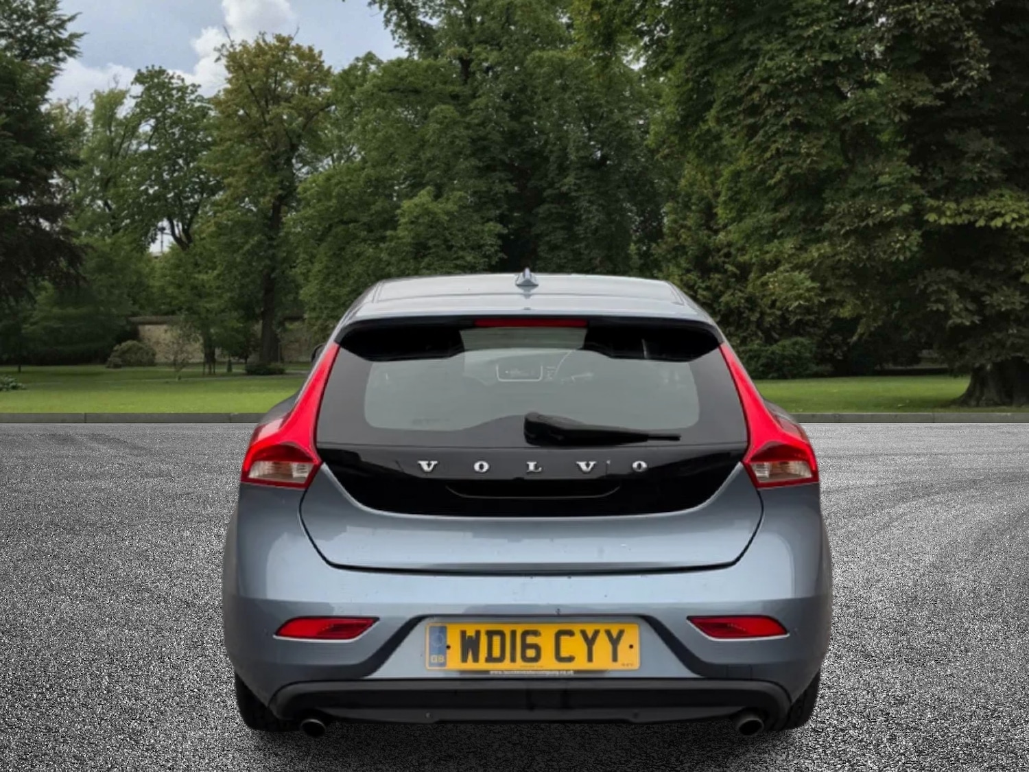 Used Volvo V40 2016 for sale - 76532318: Photo 8