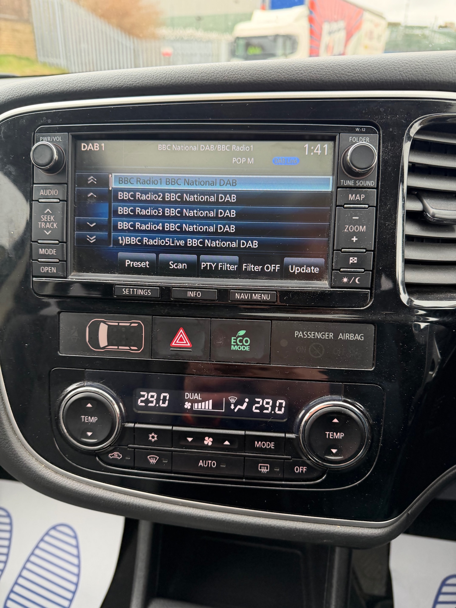 Used Mitsubishi Outlander 2014 for sale - 77637098: Photo 16