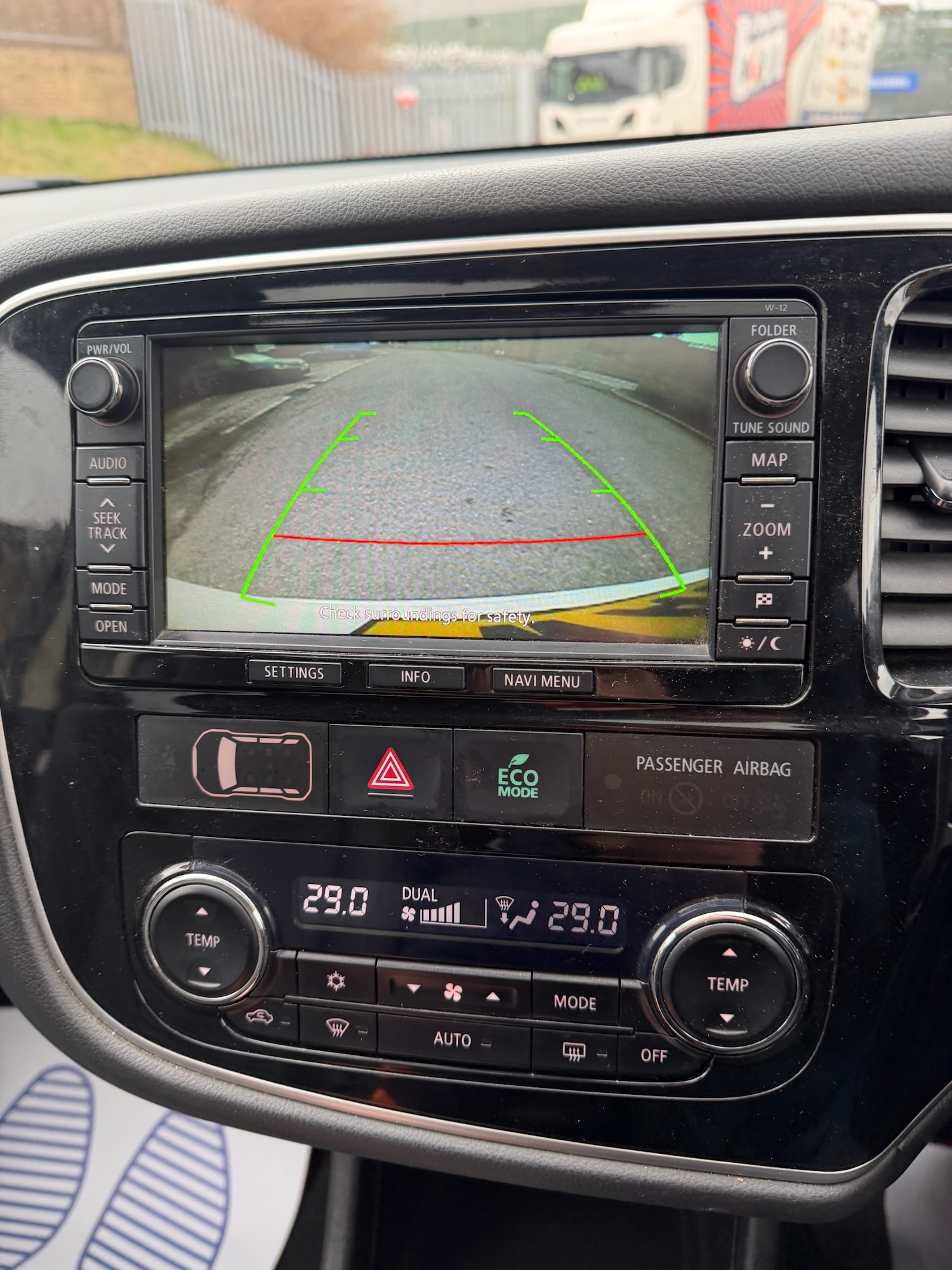 Used Mitsubishi Outlander 2014 for sale - 77637098: Photo 17