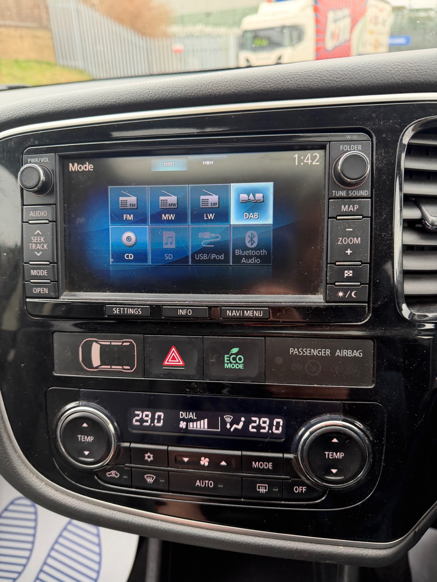 Used Mitsubishi Outlander 2014 for sale - 77637098: Photo 19