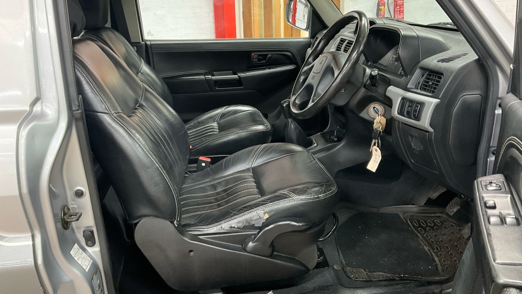 Used Mitsubishi Shogun 2004 for sale - 76652277: Photo 9