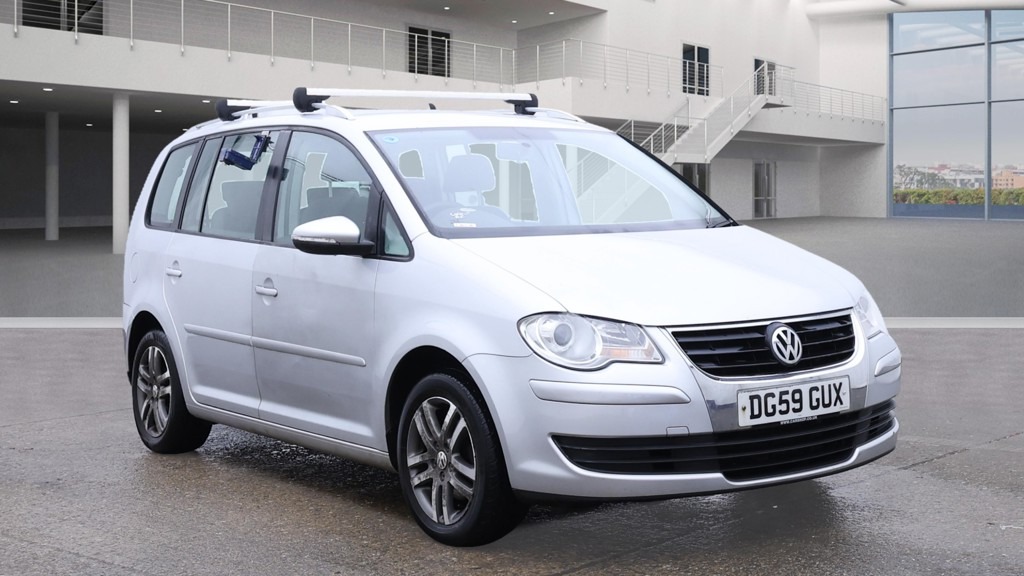 Used Volkswagen Touran 2009 for sale - 76651309: Photo 1